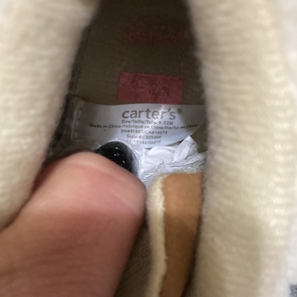 Carter’s 9-12 month baby fur snow boots - Picture 4 of 6